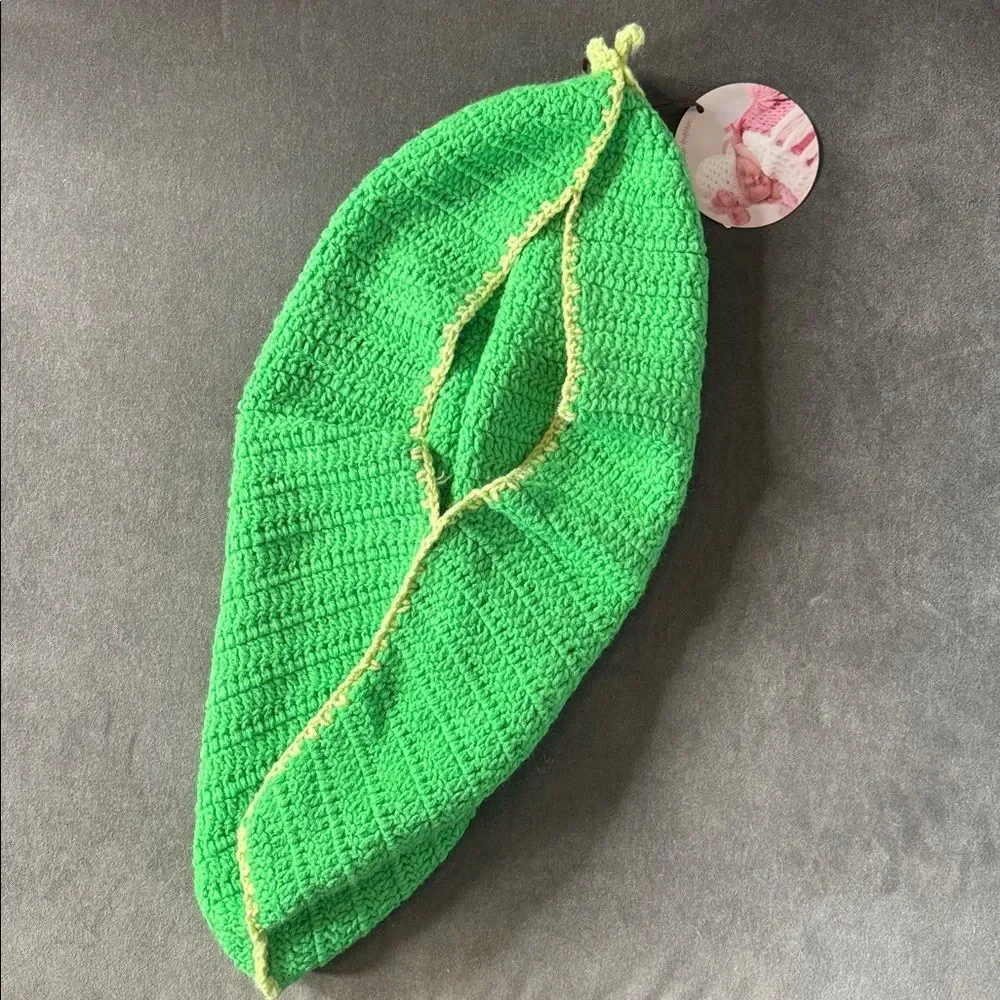 Daisy Baby Green Crocheted Peapod Cocoon for Newborns Photography Costume NEW